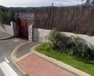 Vista exterior de Casa o xalet en venda en Mijas amb Jardí privat, Terrassa i Traster