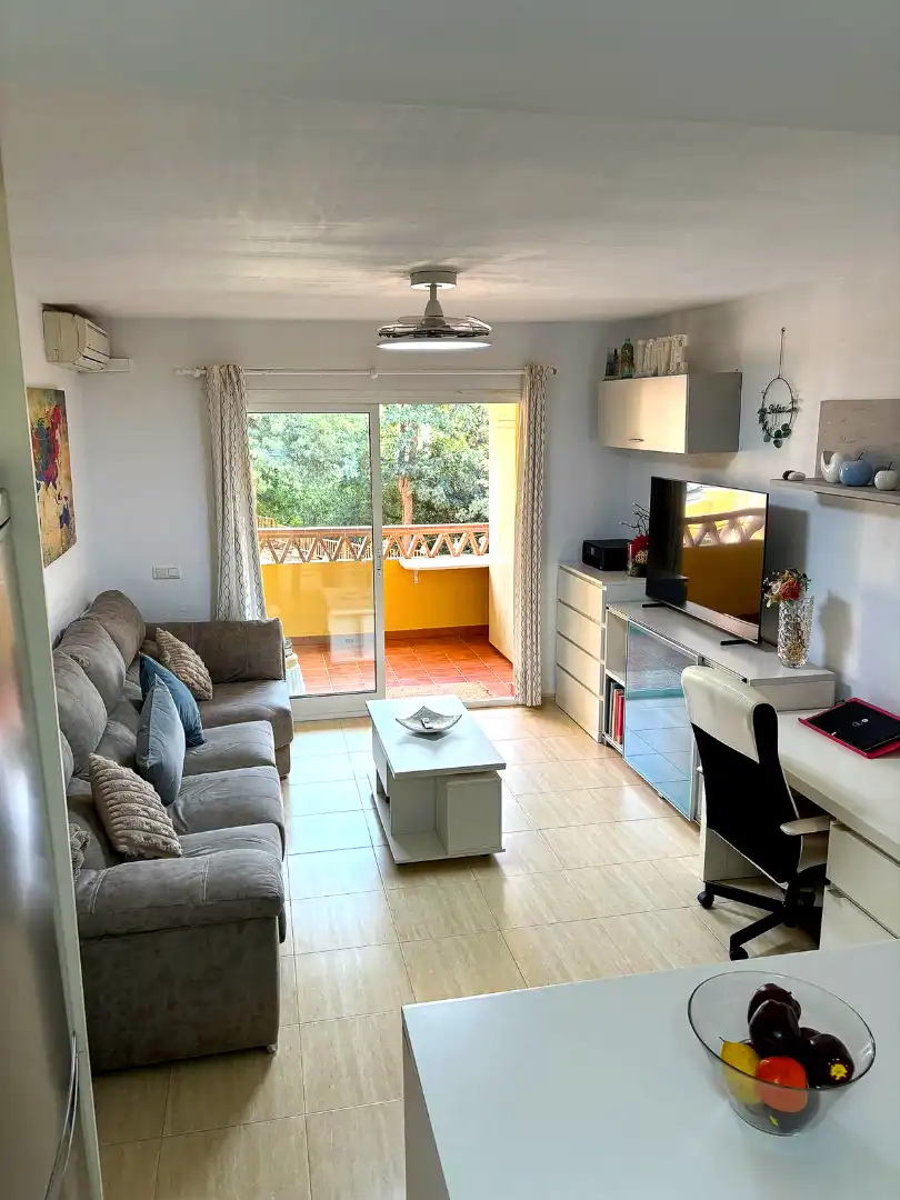 Wohnzimmer von Wohnung zum Verkauf in Fuengirola mit Klimaanlage, Terrasse und Möbliert