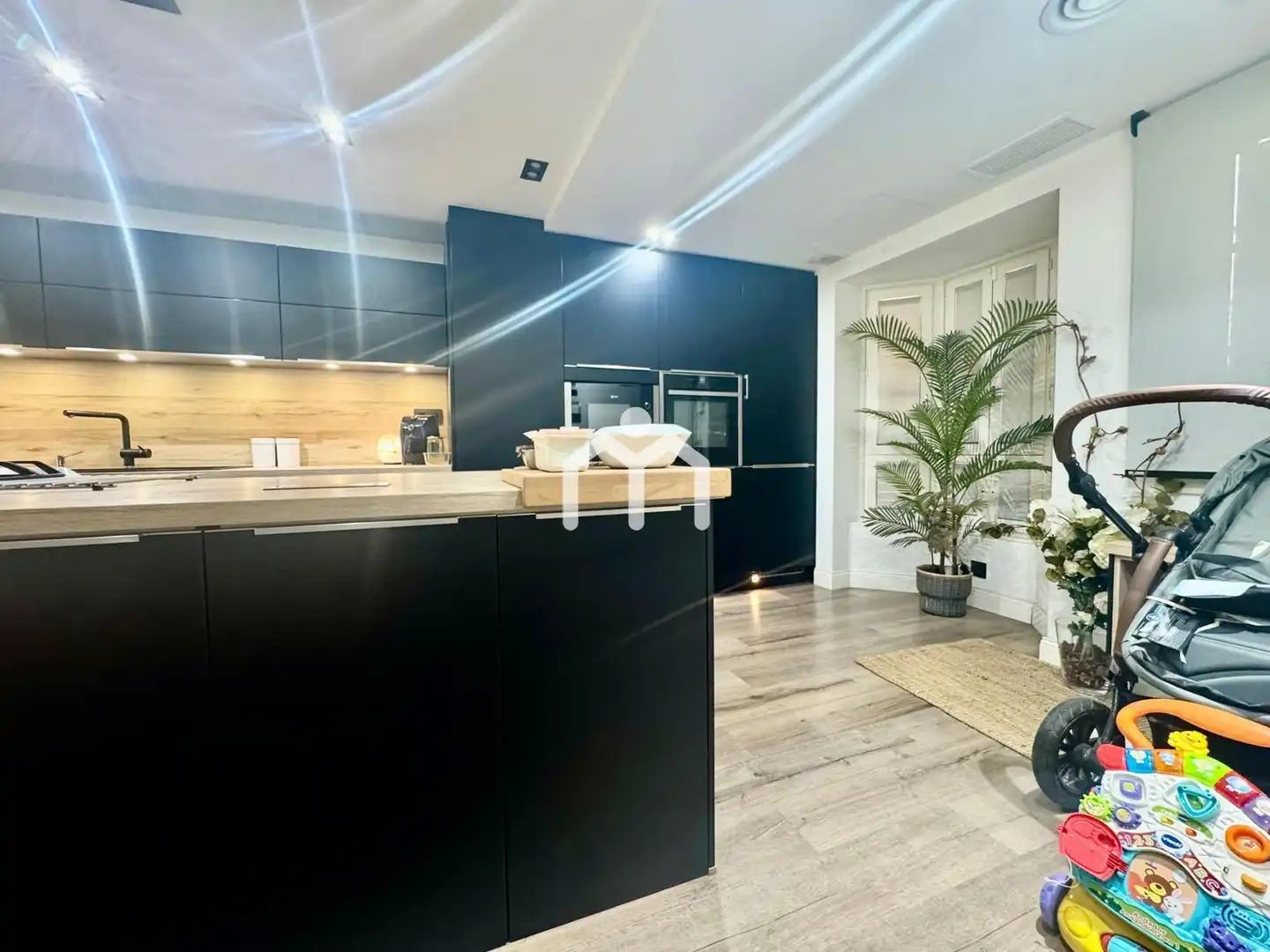 Cocina de Casa o chalet en venta en Badalona con Aire acondicionado, Calefacción y Jardín privado