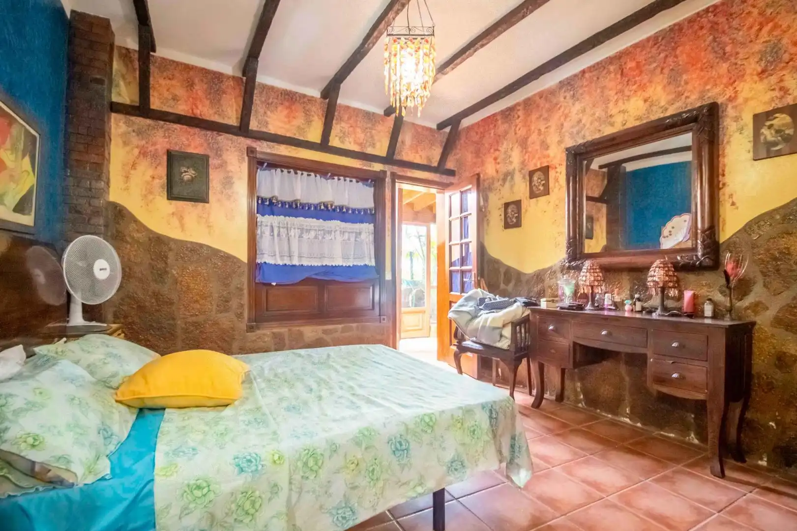 Dormitori de Casa o xalet en venda en Icod de los Vinos amb Jardí privat, Terrassa i Traster