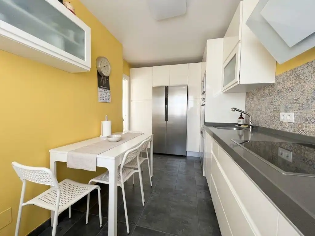 Kitchen of Flat for sale in Algeciras  with Air Conditioner and Balcony