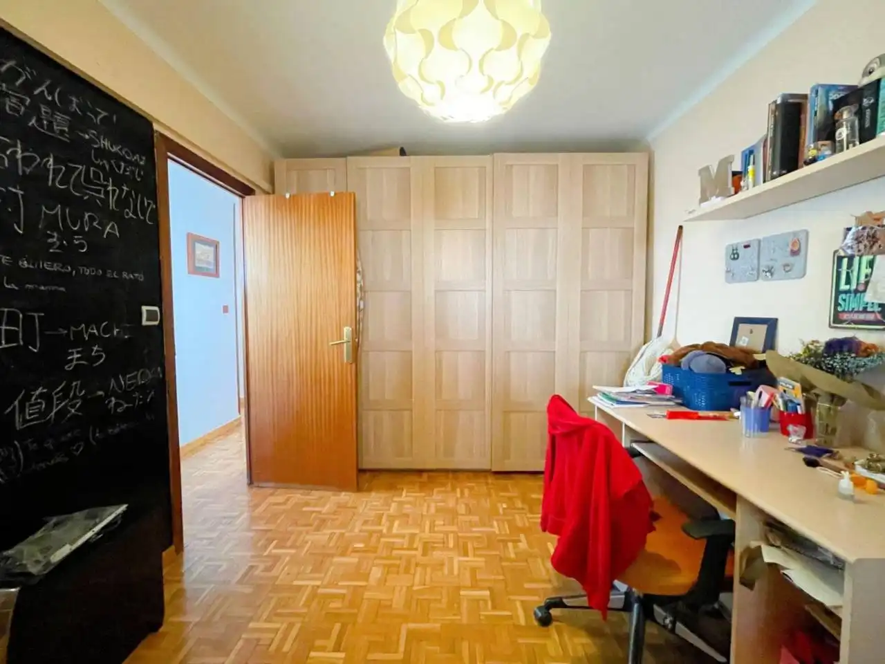 Schlafzimmer von Dachboden zum Verkauf in Cerdanyola del Vallès mit Klimaanlage, Heizung und Parkett