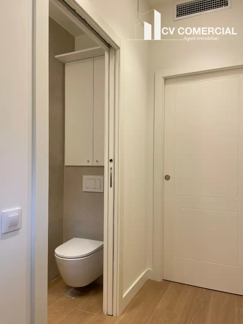 Flat for sale in Barcelona  with Air Conditioner, Heating and Parquet flooring