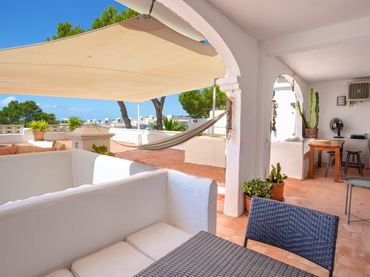 Apartamento con balcón en venta en Cala Vedella-Cala Tarida