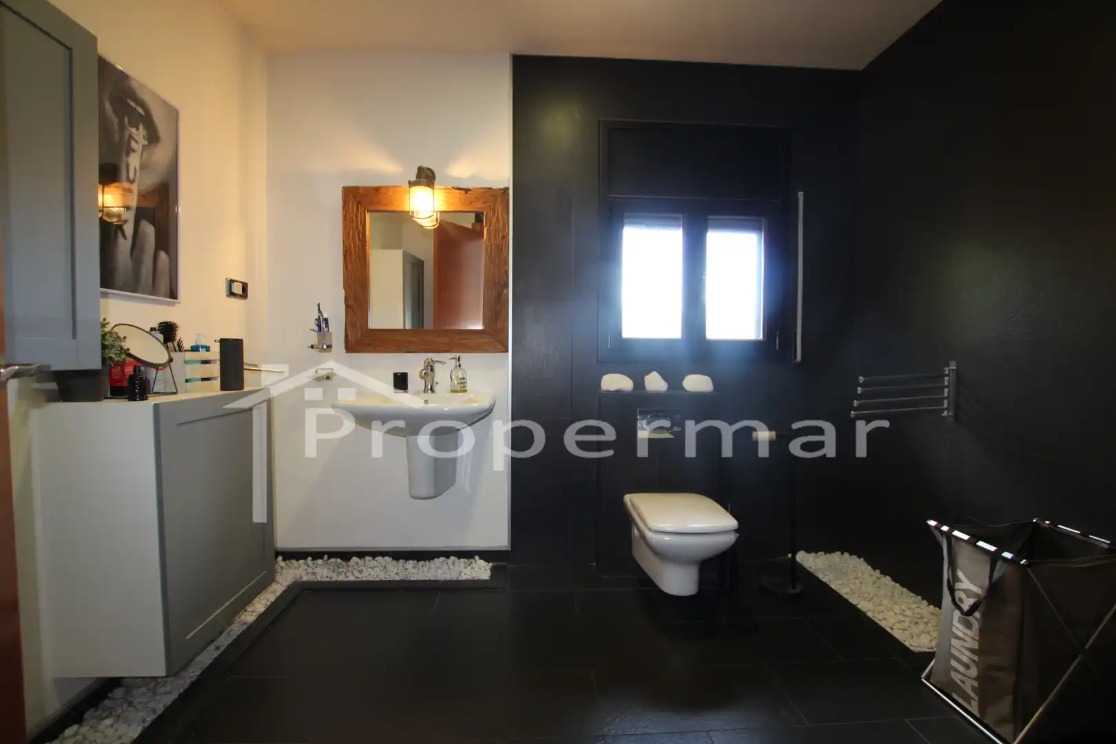 Badezimmer von Haus oder Chalet zum Verkauf in Sant Antoni de Vilamajor mit Klimaanlage, Heizung und Privatgarten