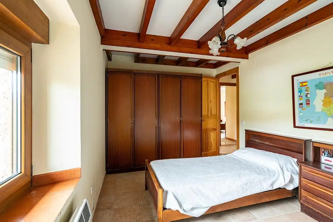 Habitación de Finca rústica en venta en Penagos con Calefacción, Jardín privado y Trastero