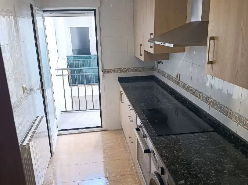 Cuina de Pis en venda en San Cristóbal de la Cuesta amb Balcó