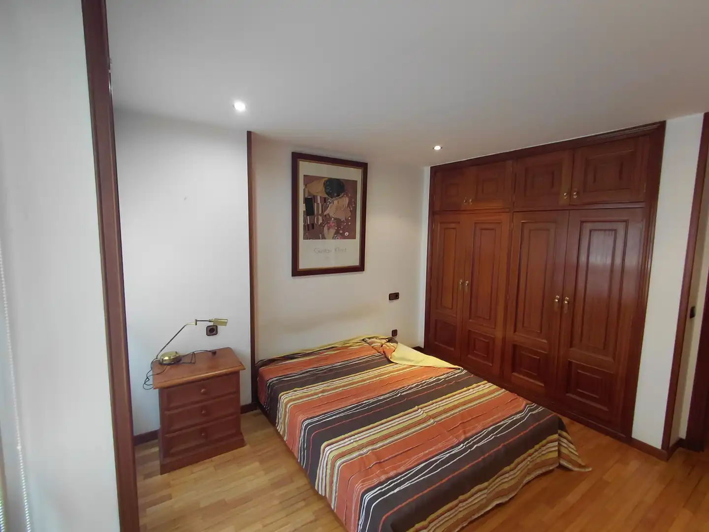 Habitación de Dúplex de alquiler en A Coruña Capital  con Jardín privado, Parquet y Amueblado