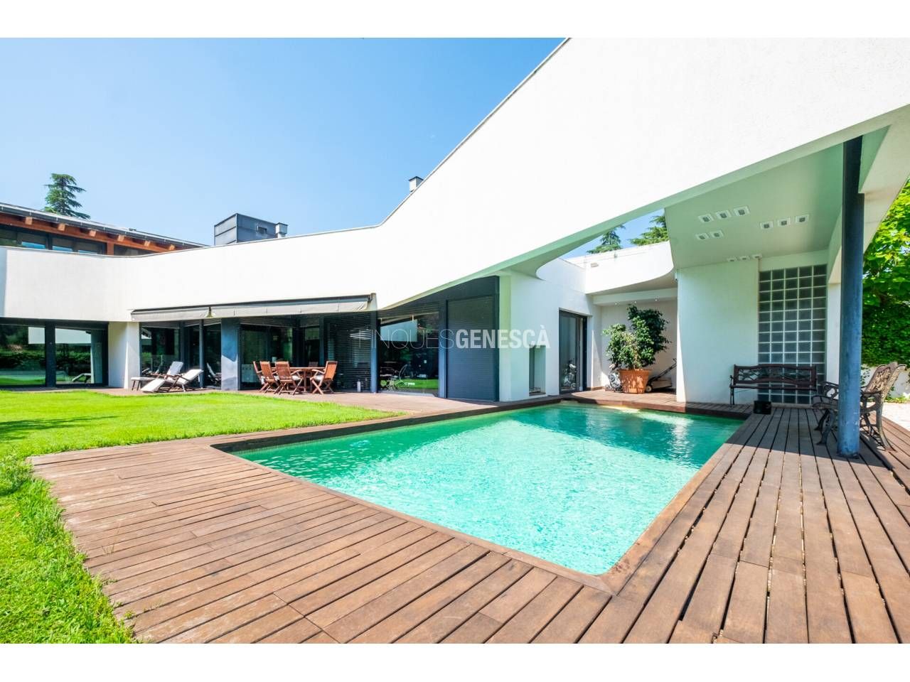 Jardí de Casa o xalet en venda en Matadepera amb Aire condicionat, Calefacció i Jardí privat