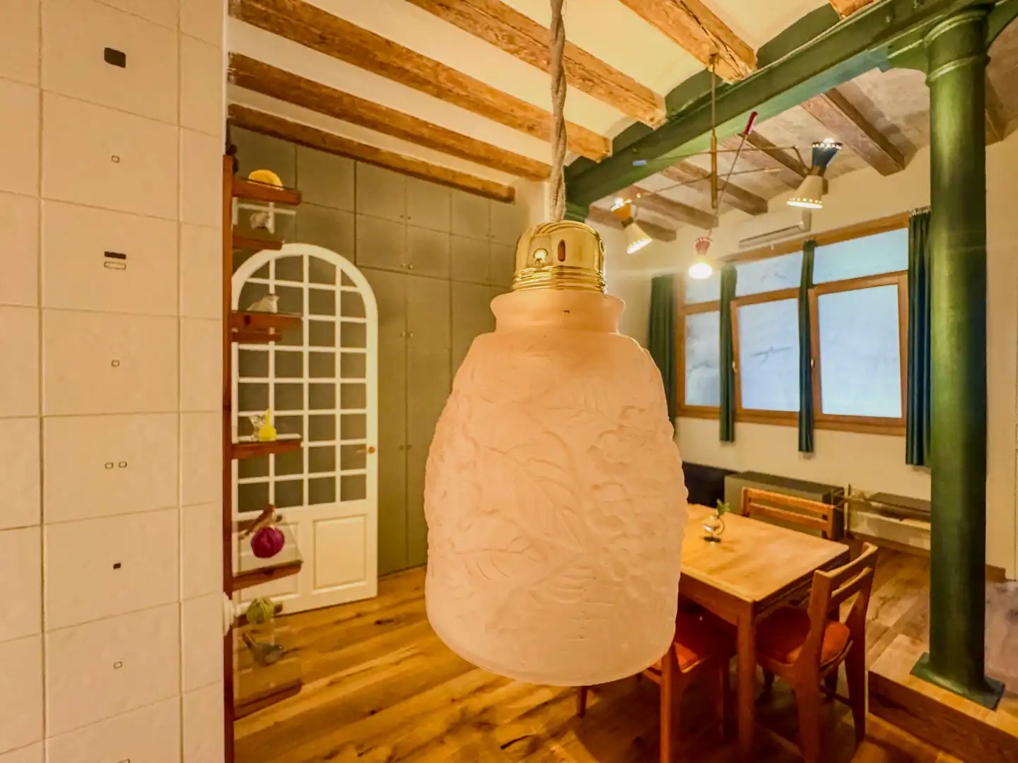 Lofts for sale in Barcelona  with Air Conditioner, Private garden and Parquet flooring