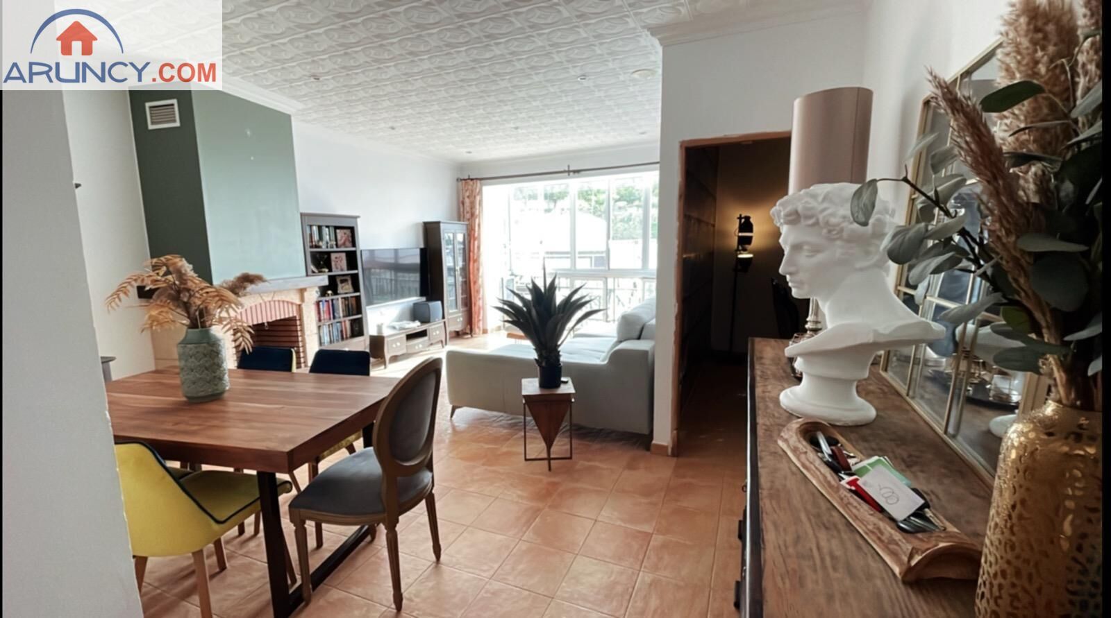 Sala d'estar de Pis en venda en Utrera amb Aire condicionat, Traster i Balcó