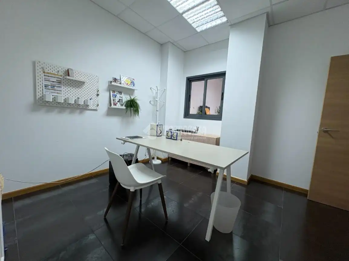Commercial properties for rent in Xirivella  with Air Conditioner
