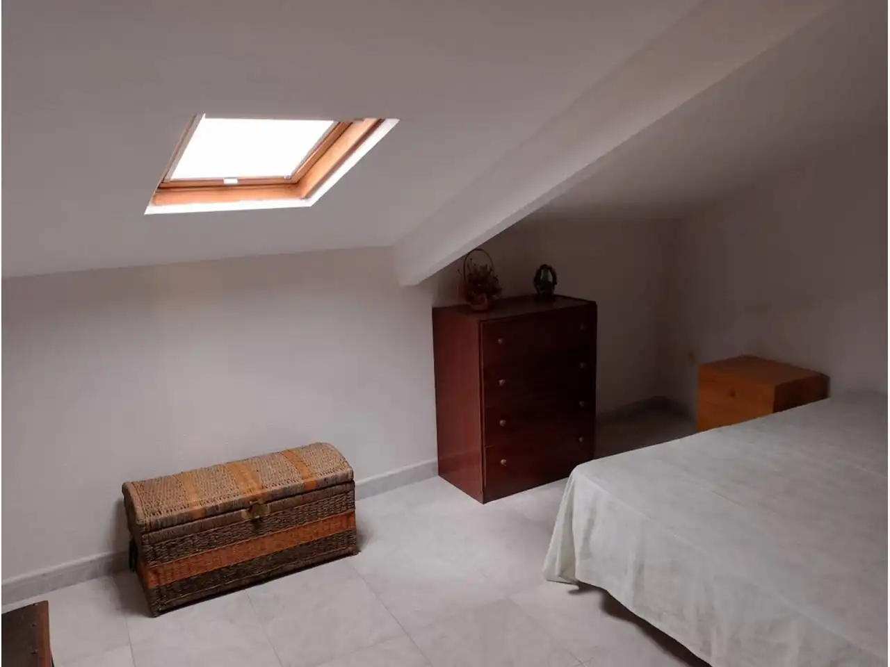 Habitación de Piso en venta en La Solana   con Calefacción, Parquet y Terraza