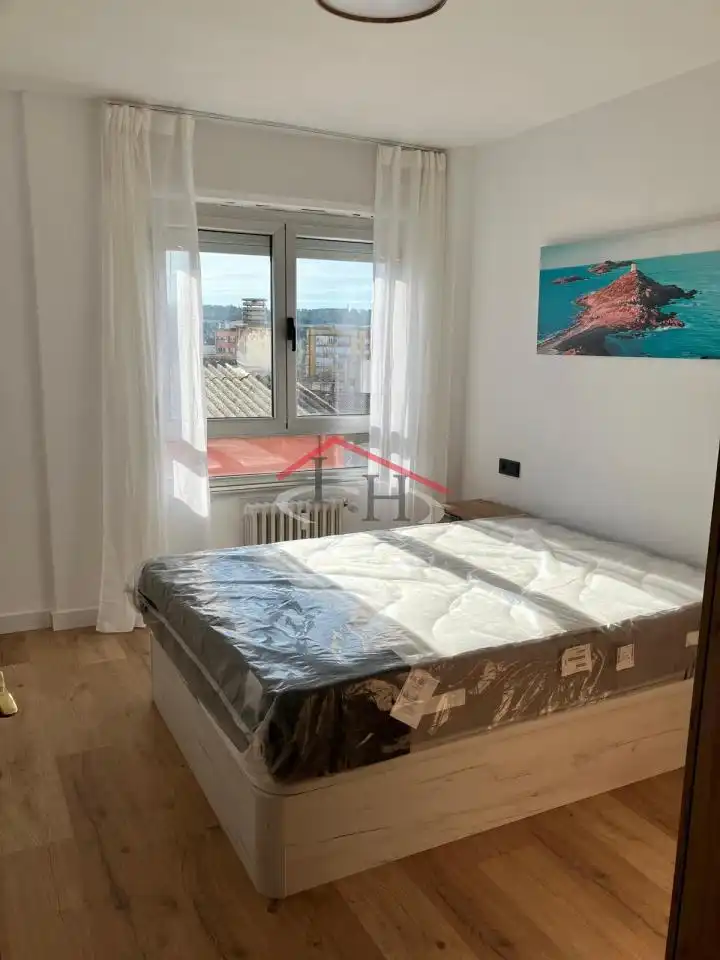 Habitación de Piso de alquiler en León Capital  con Calefacción, Parquet y Terraza