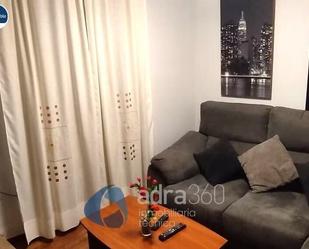 Sala d'estar de Pis en venda en  Logroño amb Calefacció