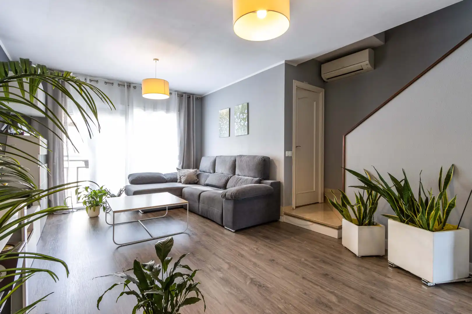 Sala de estar de Casa adosada en venta en Mollet del Vallès con Aire acondicionado, Calefacción y Terraza