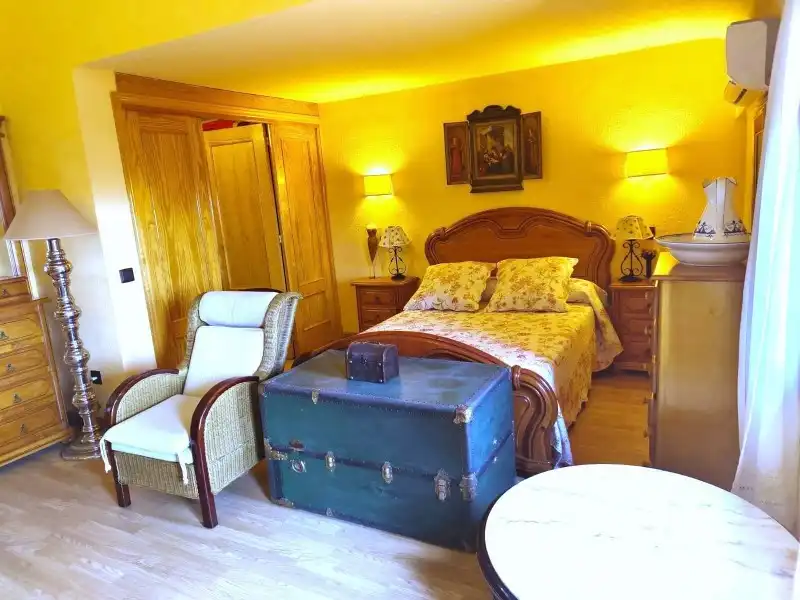 Bedroom of Houses for sale in Miraflores de la Sierra  with Air Conditioner, Heating and Terrace