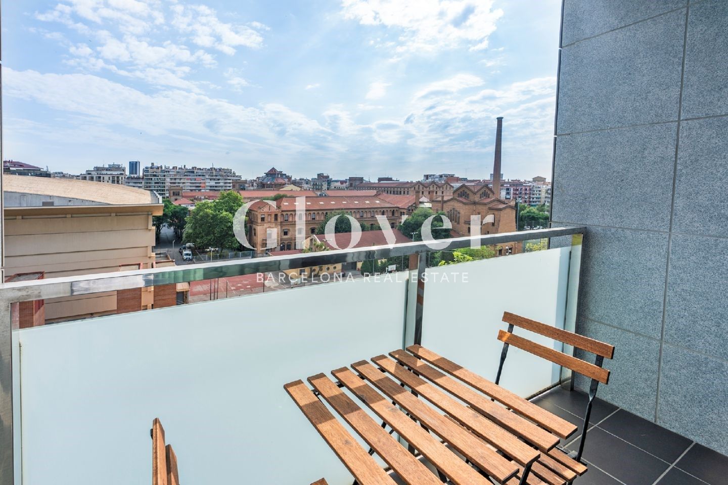 Terrace of Flat to rent in  Barcelona Capital  with Air Conditioner, Heating and Storage room