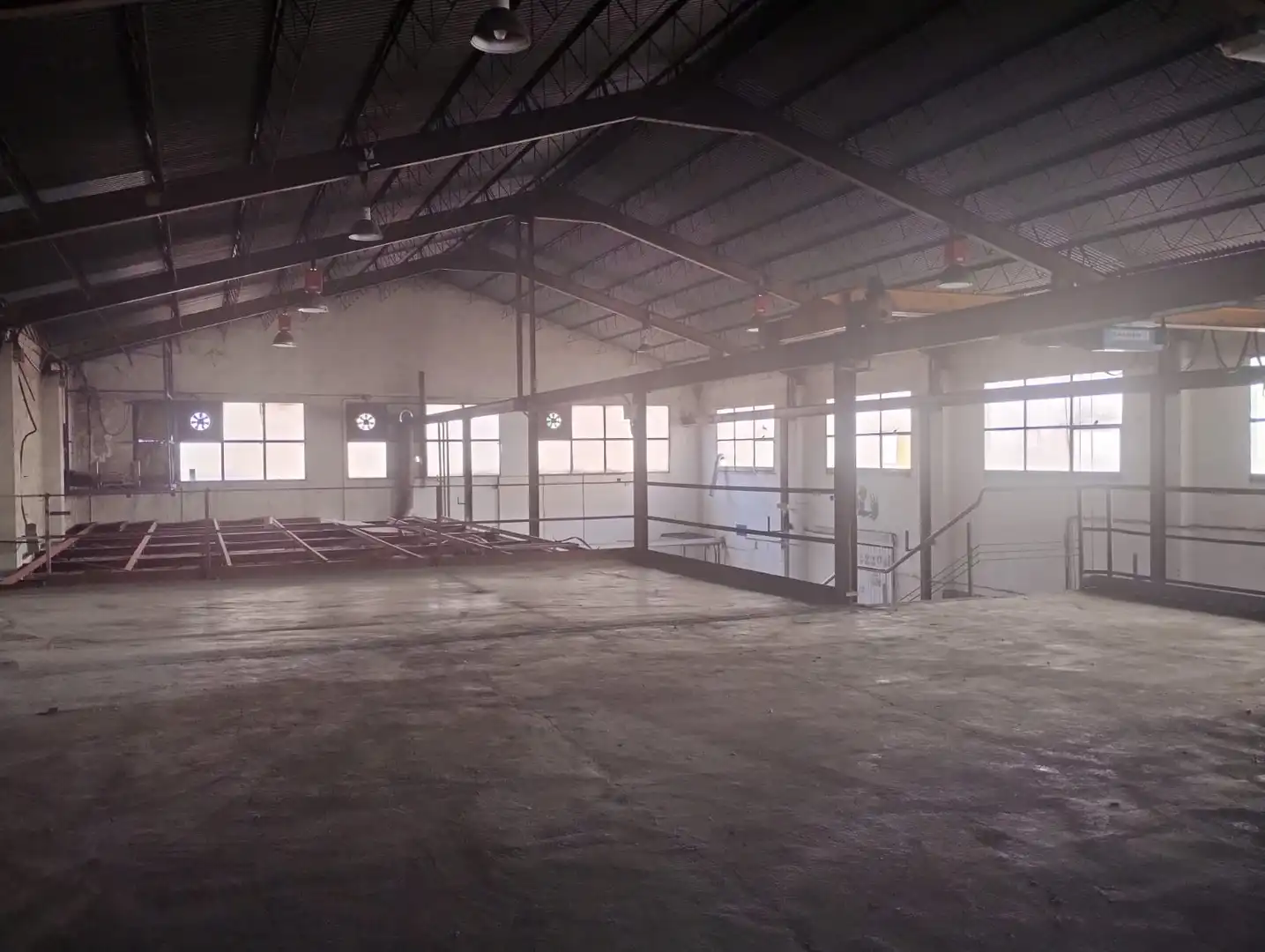 Industrial building to rent in Camino la Concepción 12, imagen 3