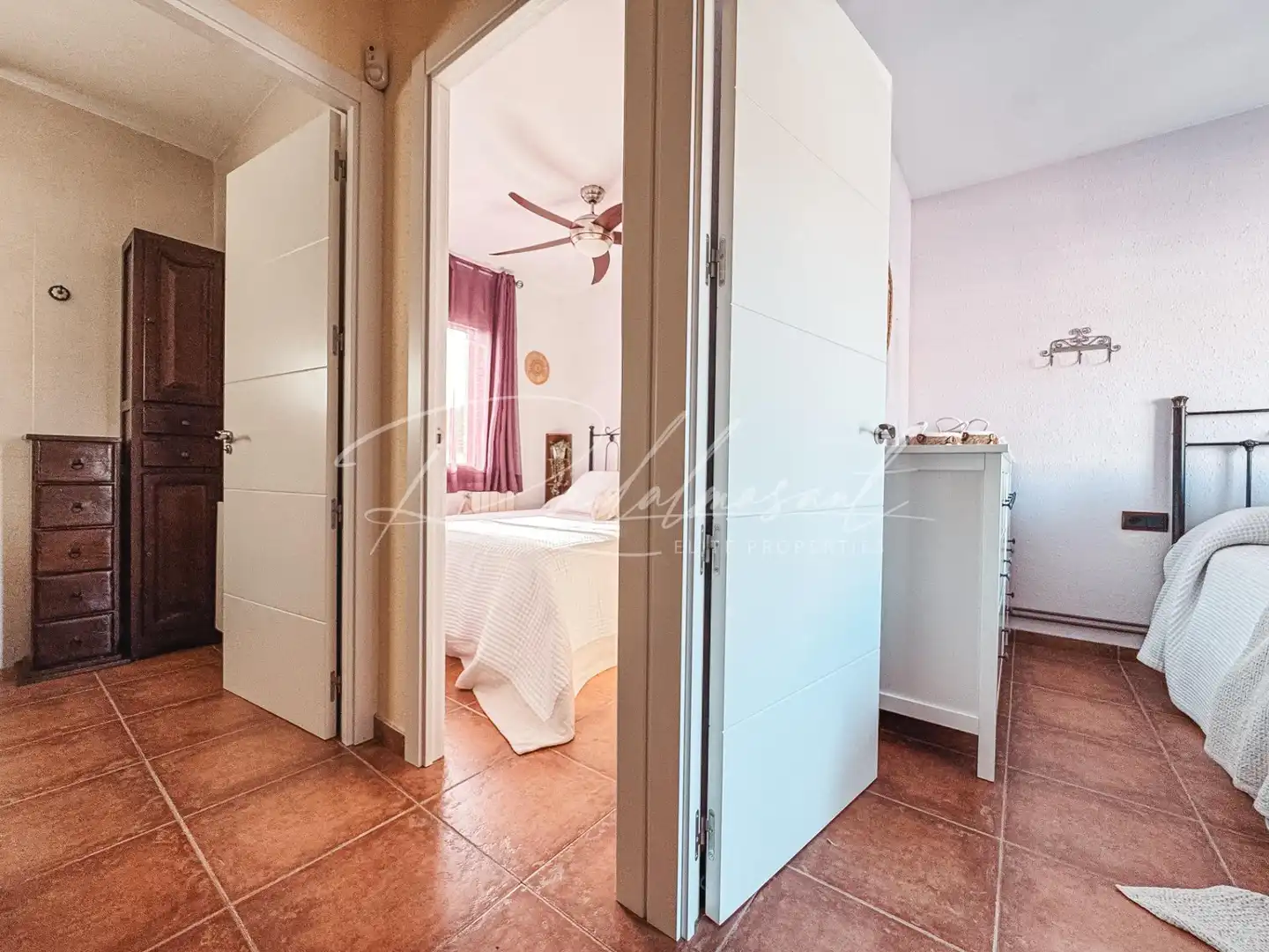 Schlafzimmer von Einfamilien-Reihenhaus zum Verkauf in Cambrils mit Klimaanlage, Heizung und Privatgarten