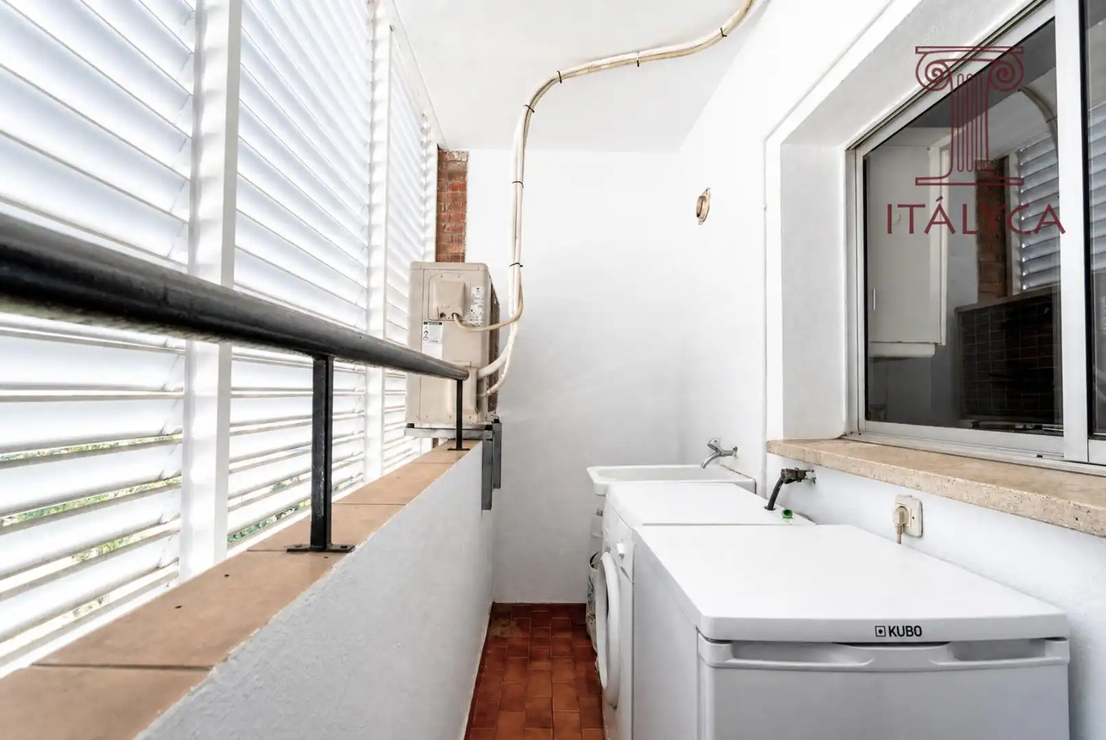 Balcony of Flat for sale in Sevilla  with Air Conditioner, Heating and Terrace