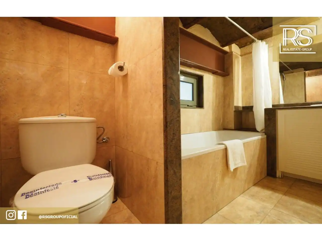 Flat for rent in Calle Sant agusti, El Raval