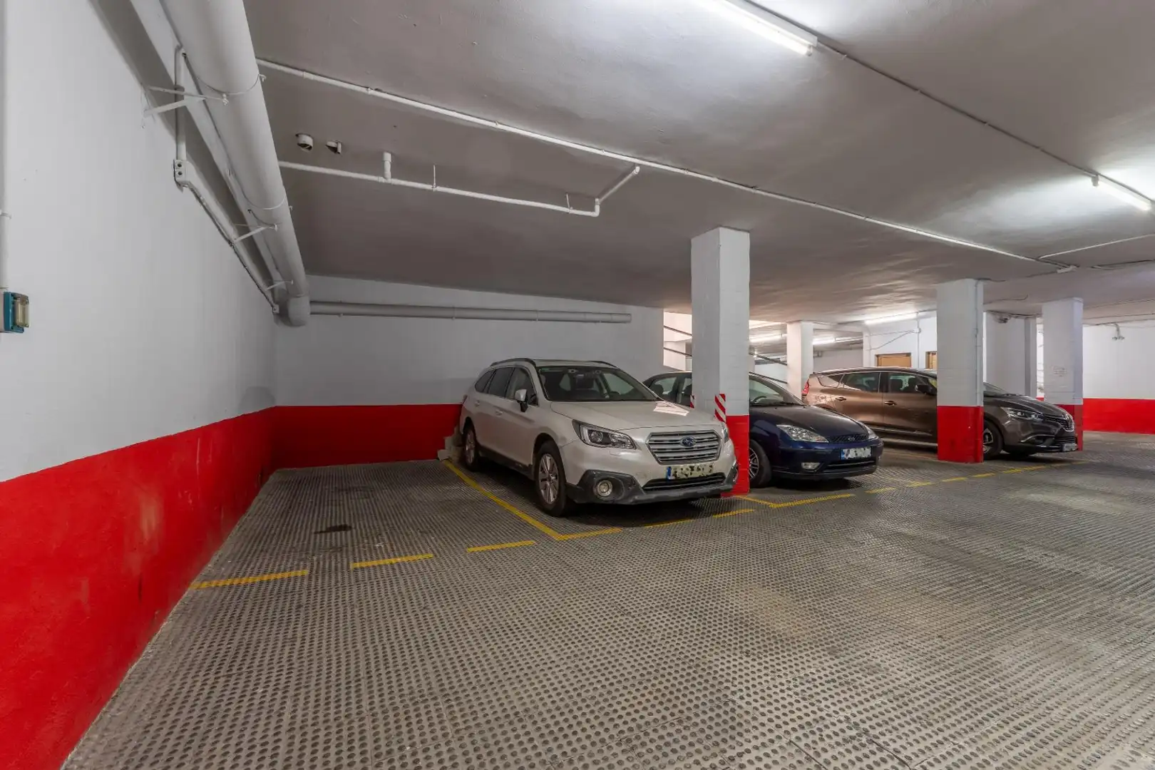 Parkplatz von Wohnung zum Verkauf in Córdoba mit Klimaanlage, Heizung und Abstellraum