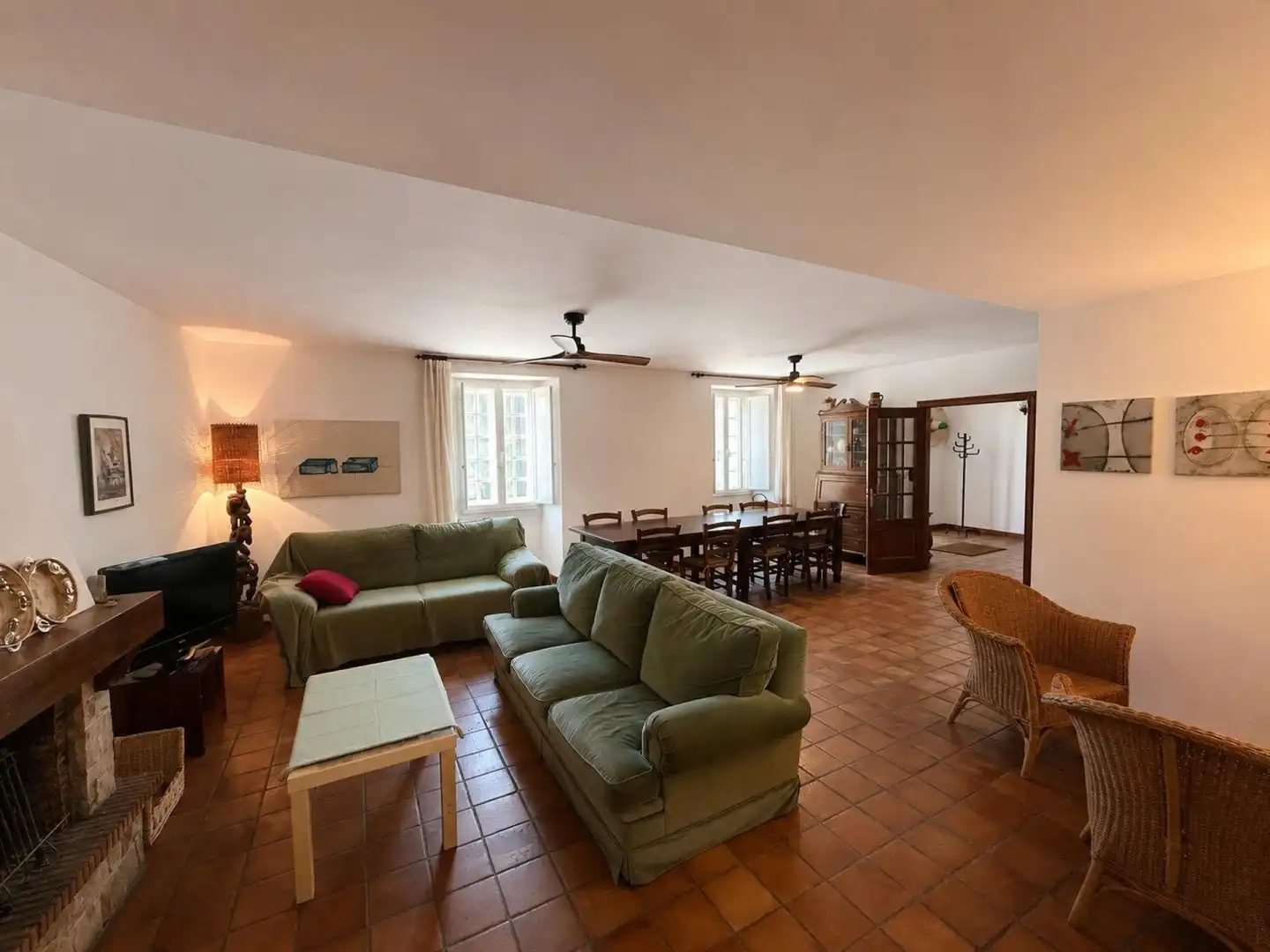 Living room of Country homes for sale in Vilanova de Arousa  with Air Conditioner and Heating