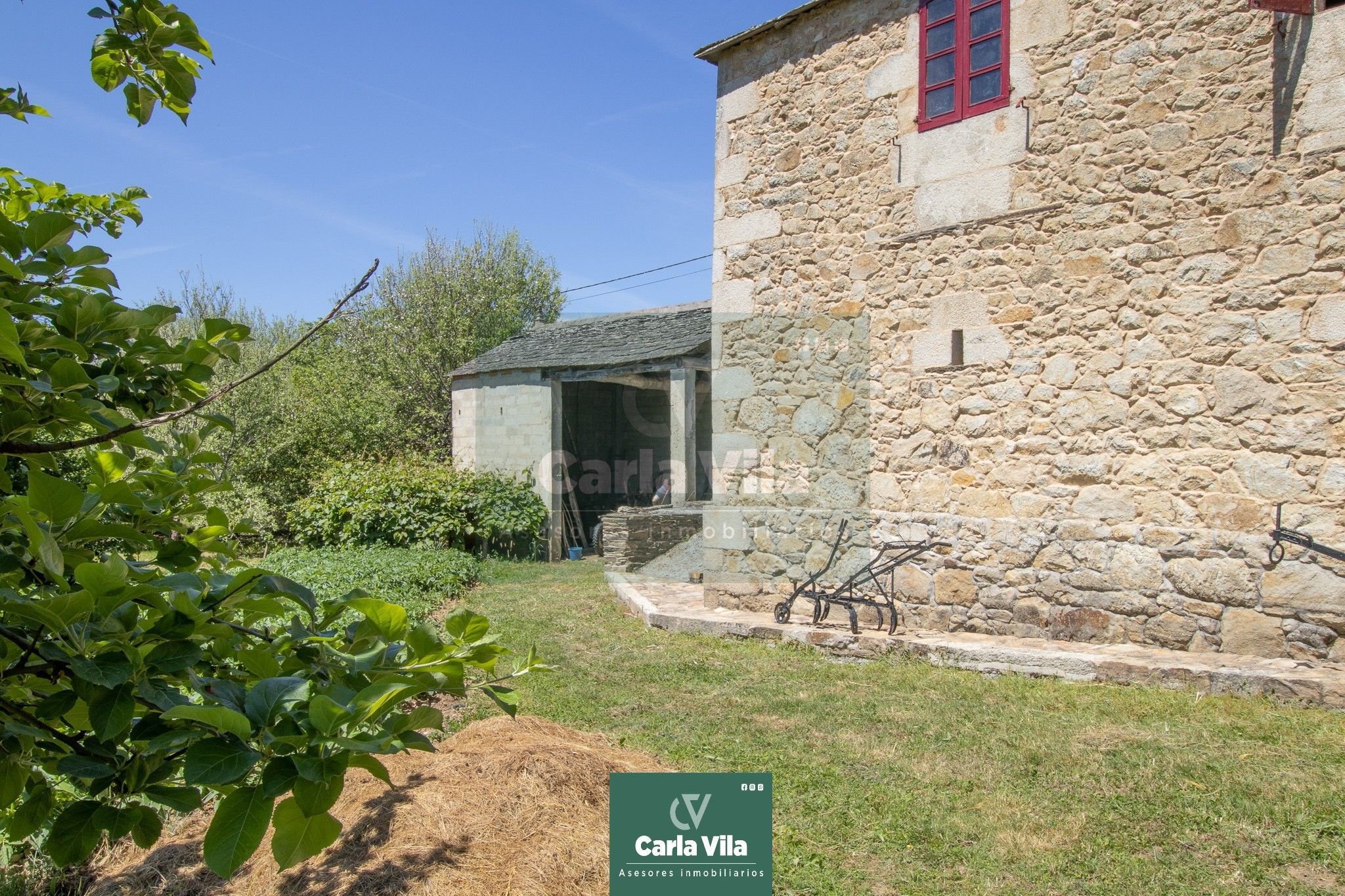 Vista exterior de Casa o xalet en venda en Guntín amb Terrassa i Traster