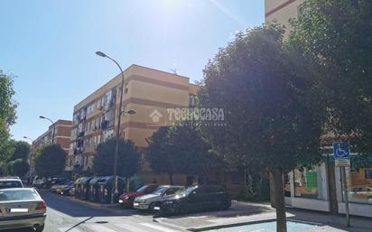 Vista exterior de Pis en venda en Getafe amb Calefacció, Parquet i Terrassa