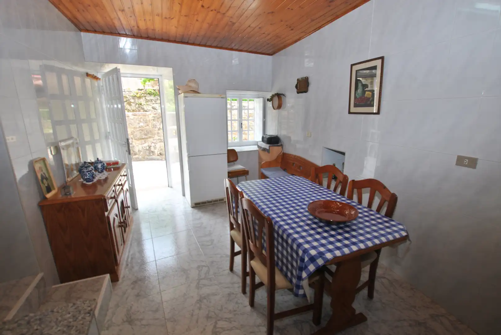 Cocina de Casa adosada en venta en A Arnoia con Terraza, Trastero y Horno