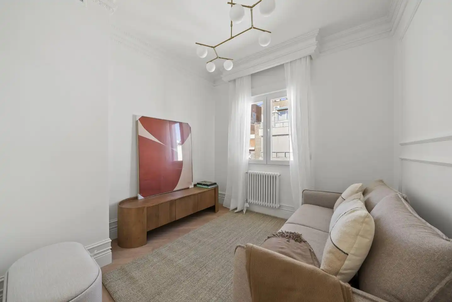 Living room of Flat for sale in Madrid  with Air Conditioner, Heating and Furnished