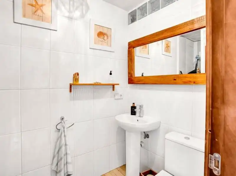Bany de Casa o xalet de lloguer en Marbella amb Aire condicionat, Jardí privat i Terrassa