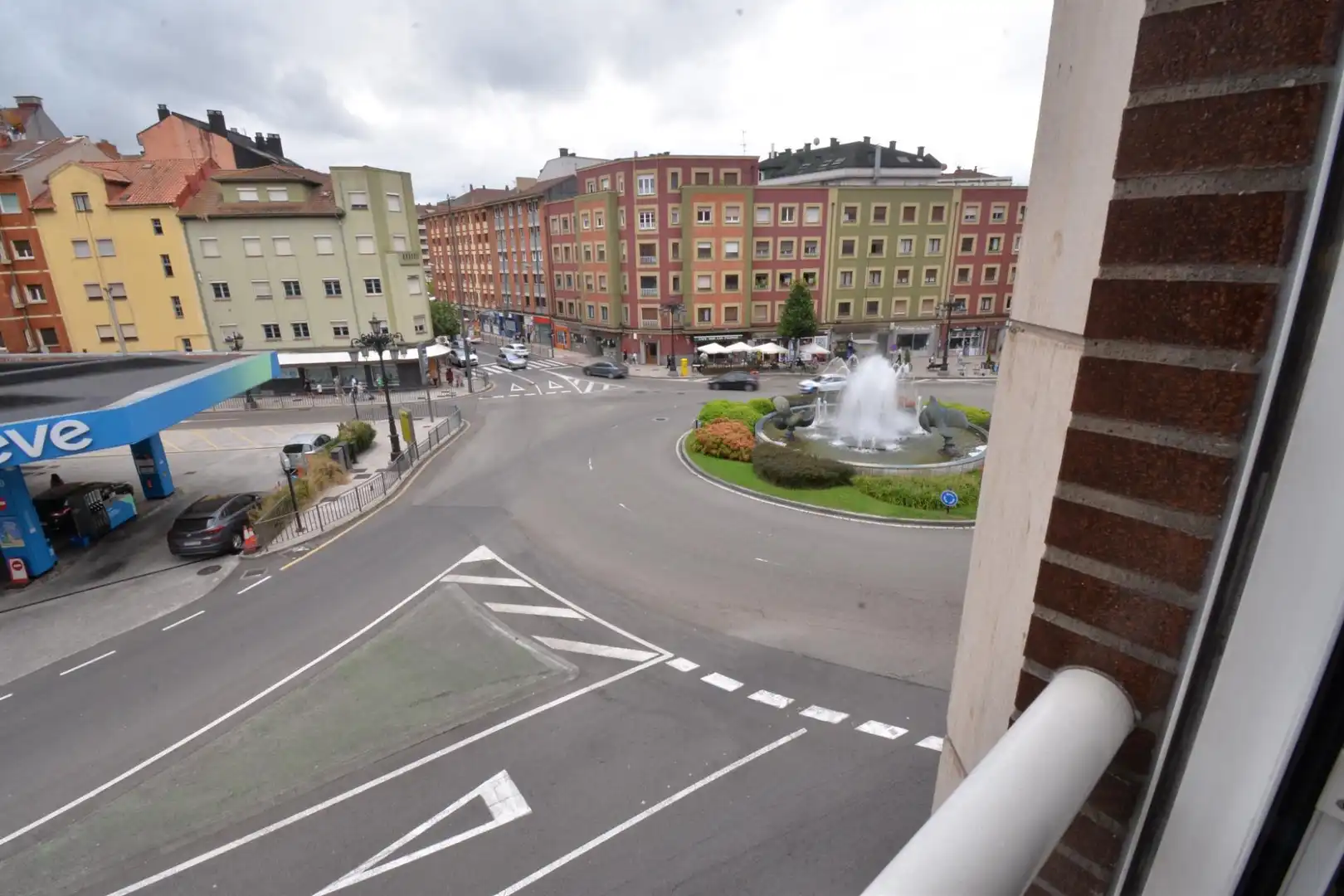 Vista exterior de Piso en venta en Oviedo  con Calefacción y Trastero