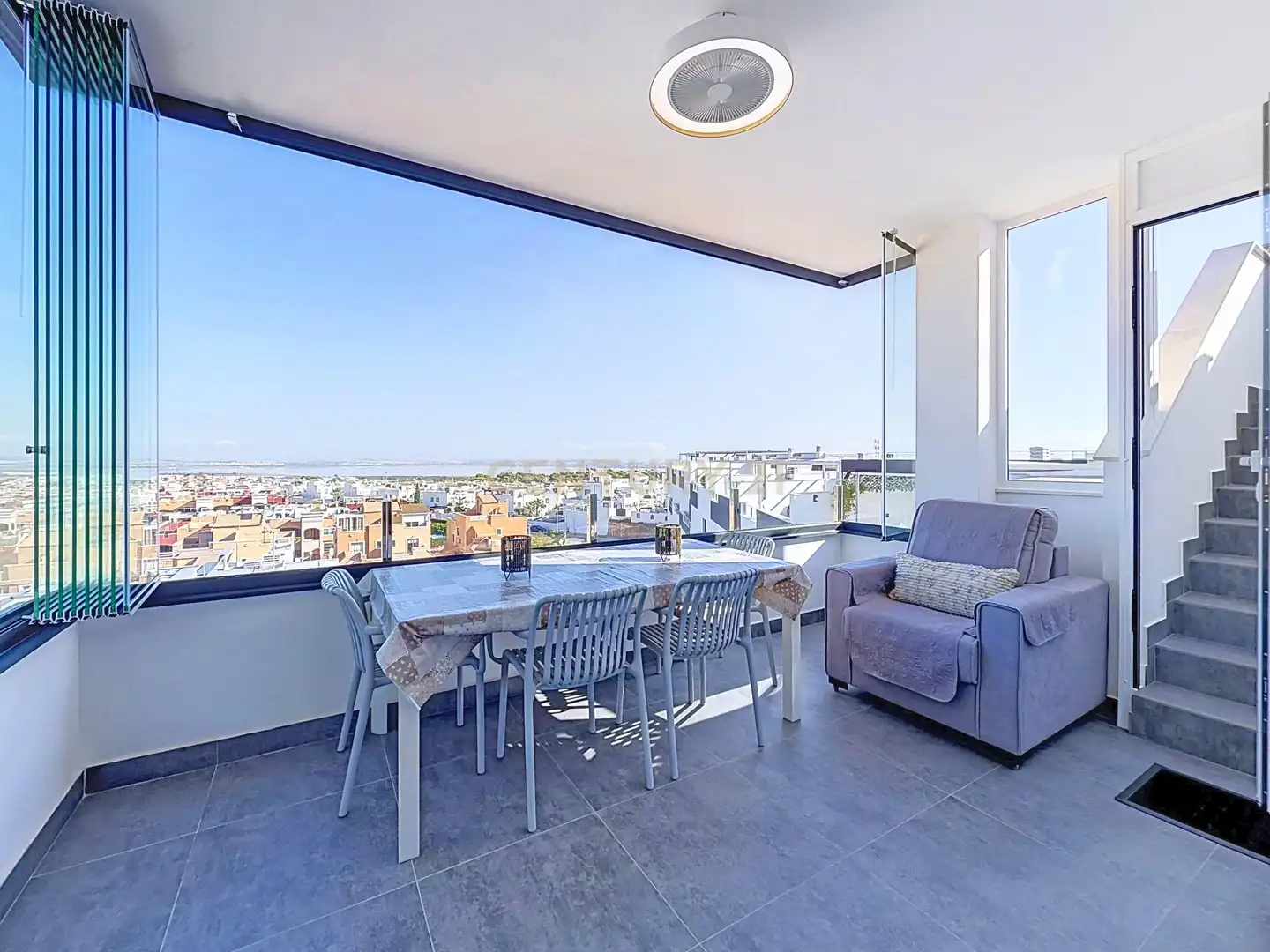 Apartament amb terrassa en venda a Calle Lago de Sanabria, 3, Orihuela, Spain