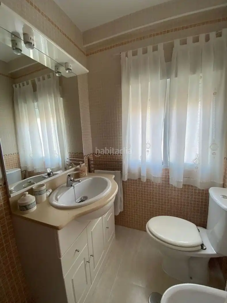 Flat with lift to rent in Avenida Castilla 44, imagen 8