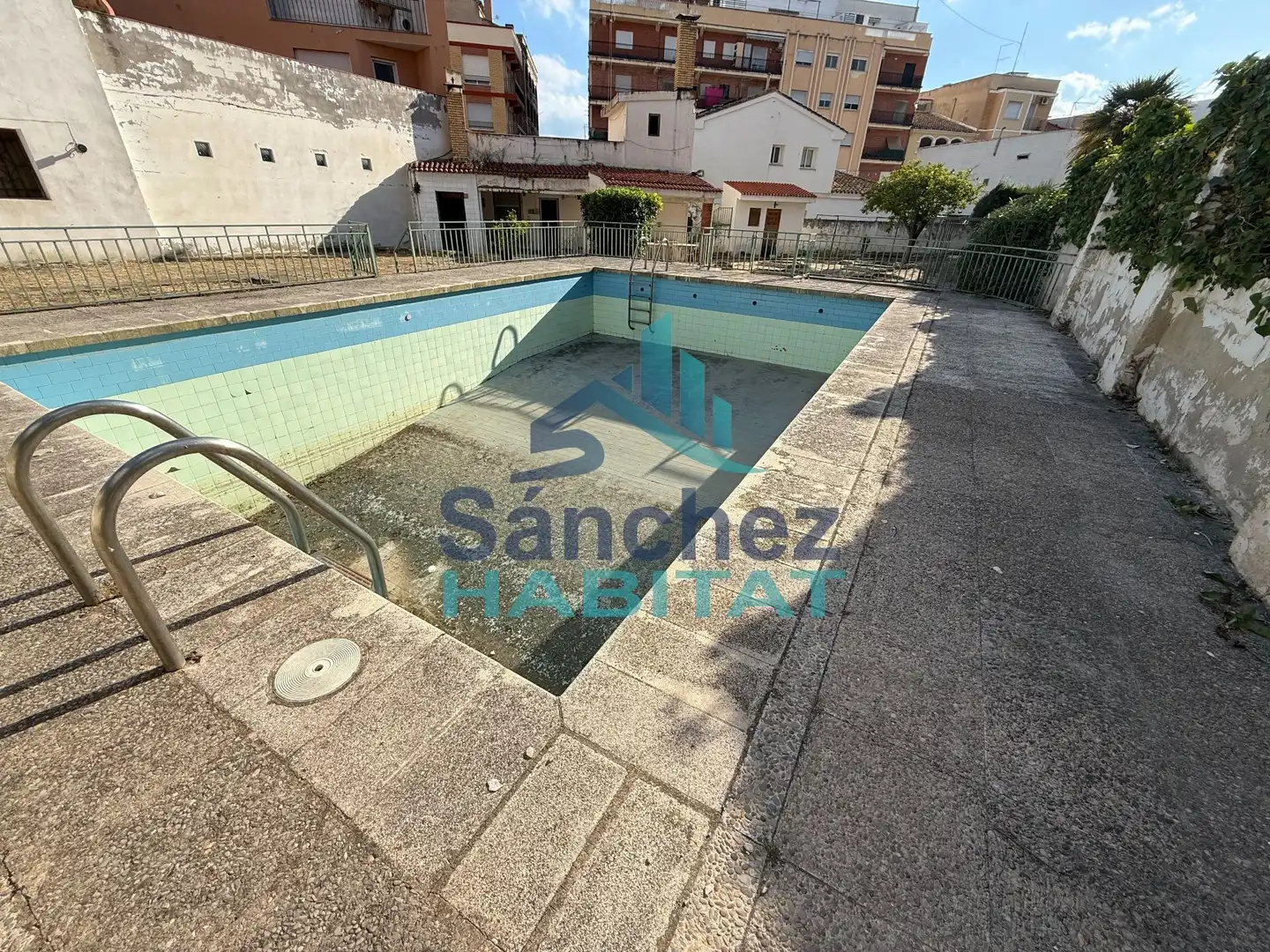 Piscina de Casa o chalet en venta en Chelva con Aire acondicionado, Jardín privado y Terraza