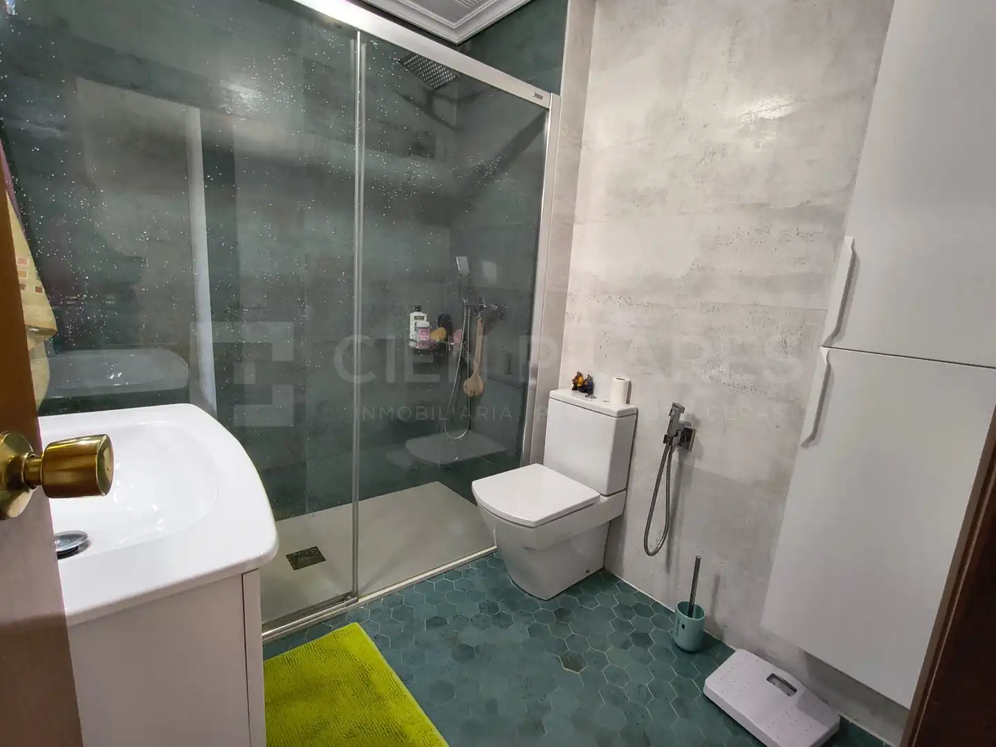 Bathroom of Flat for sale in Quel