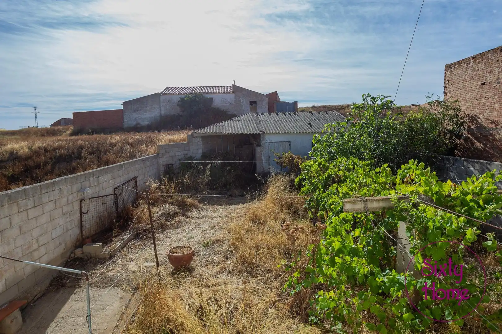 Houses for sale in Lagata  with Heating and Storage room