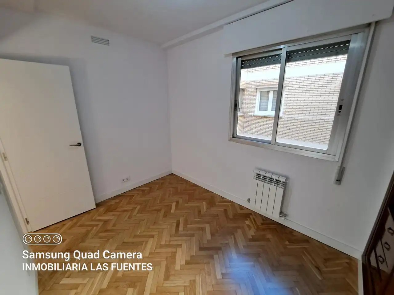 Habitación de Piso de alquiler en Zaragoza con Aire acondicionado, Calefacción y Terraza