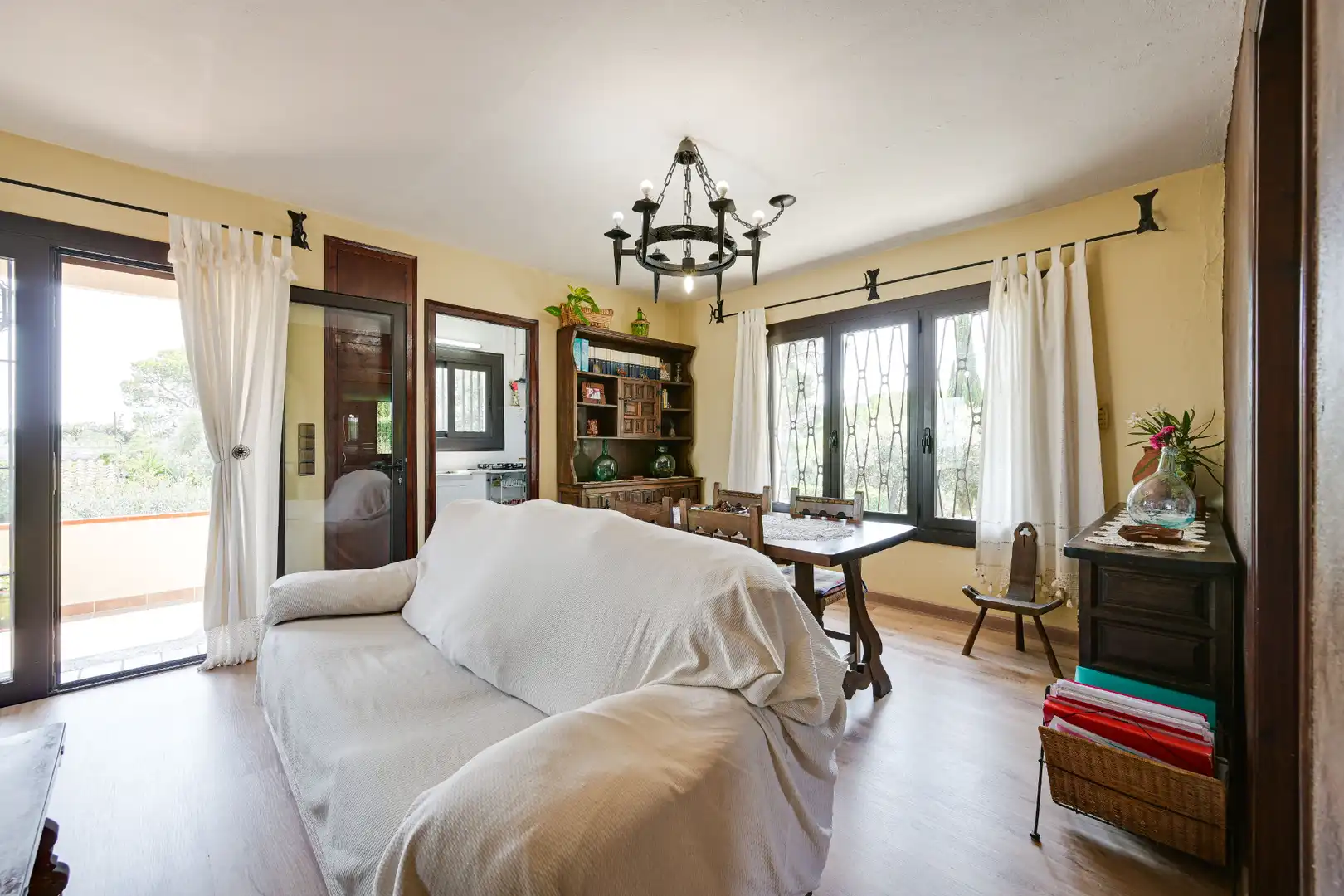 Sala d'estar de Casa o xalet en venda en Vall-llobrega amb Aire condicionat, Calefacció i Jardí privat