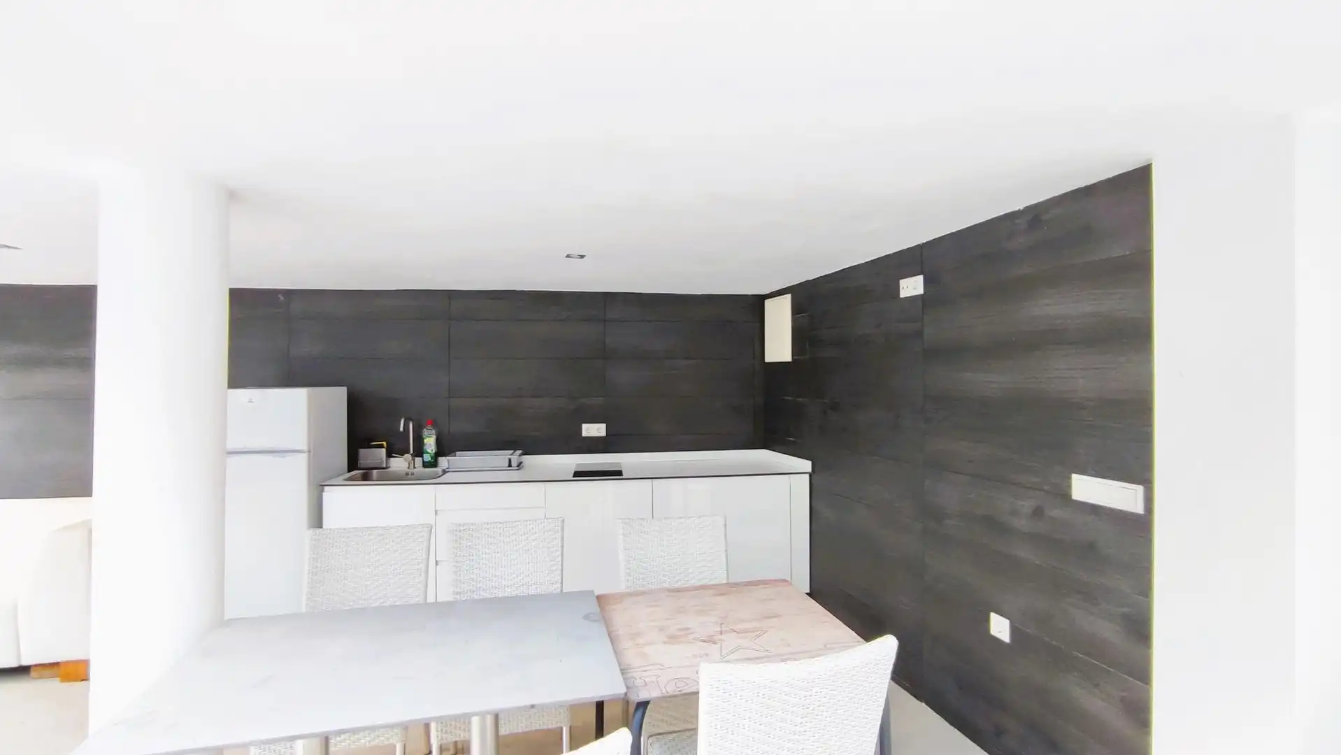 Cuina de Casa o xalet en venda en Calpe / Calp amb Aire condicionat, Jardí privat i Terrassa