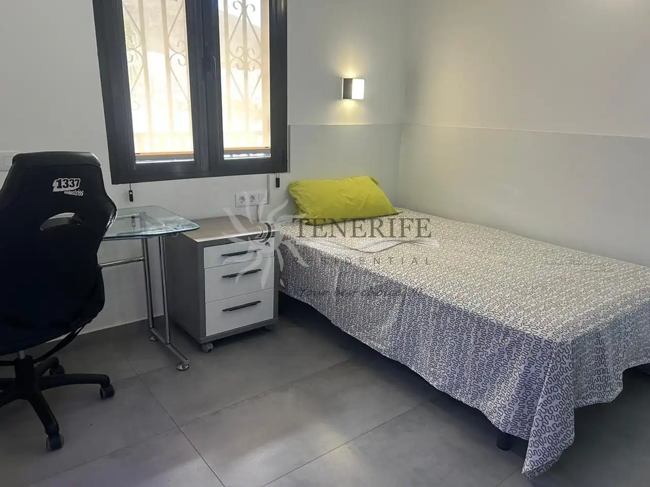 Habitación de Piso en venta en Arona con Aire acondicionado, Terraza y Amueblado