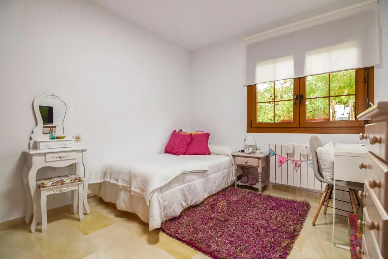 Bedroom of Houses for sale in La Nucia  with Air Conditioner, Heating and Swimming Pool