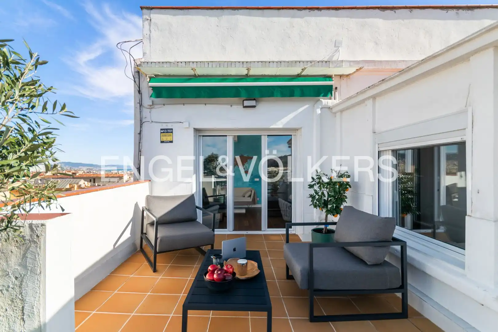 Penthouse with terrace to rent in Ciutat Vella, imagen 2