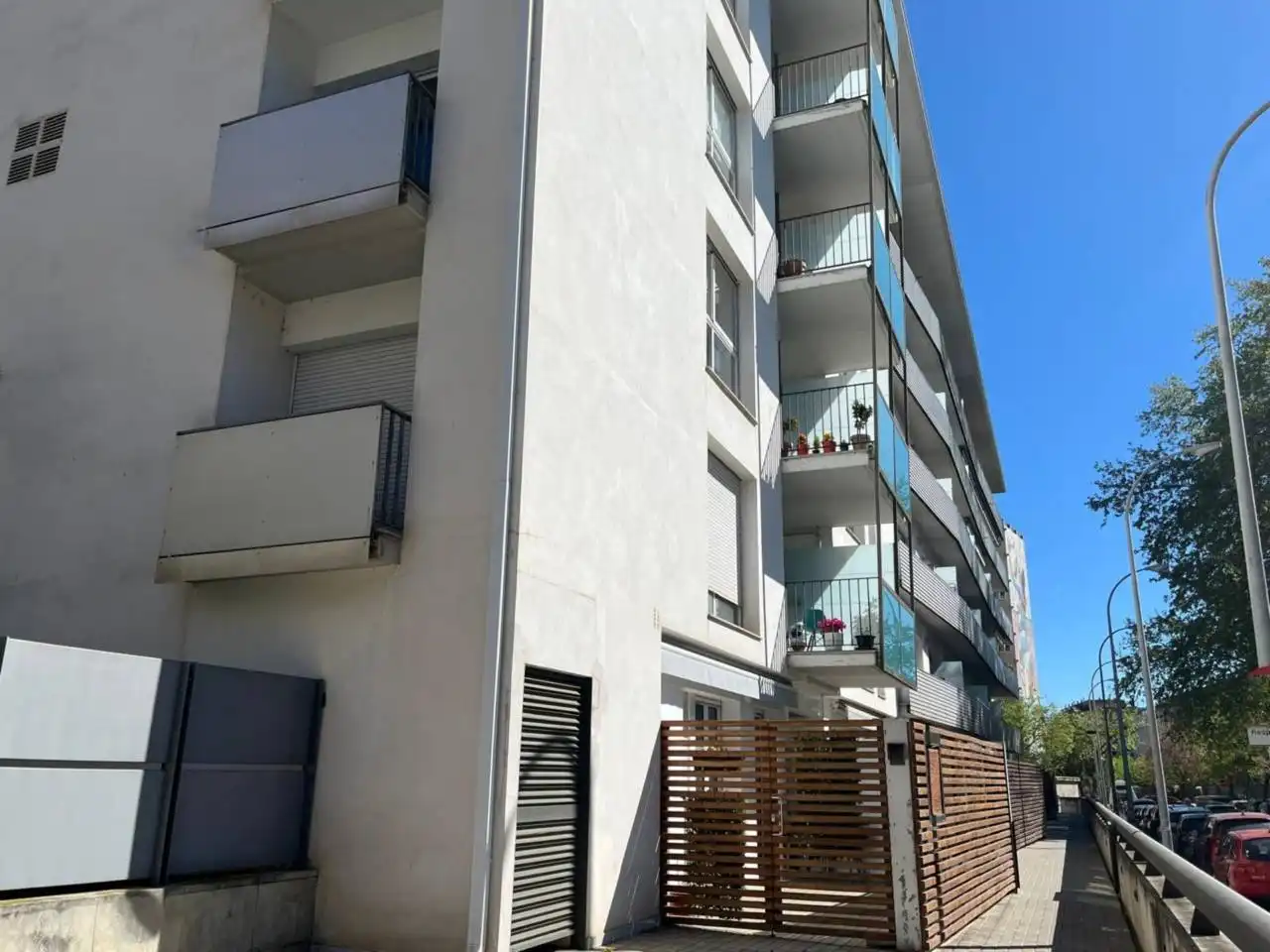 Vista exterior de Pis en venda en Girona amb Aire condicionat, Calefacció i Terrassa