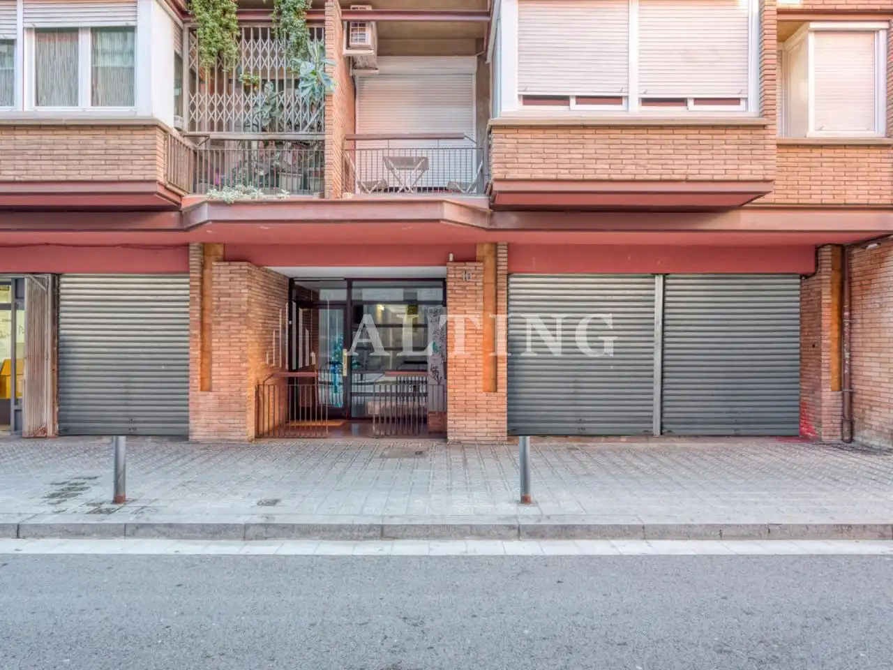 Vista exterior de Local en venta en Barcelona