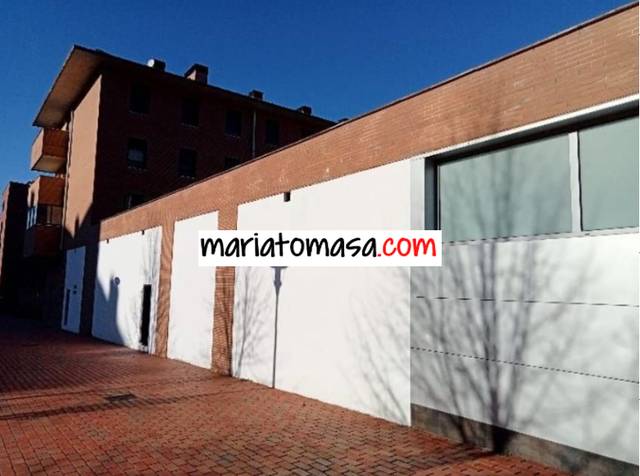 Local comercial en Alquiler en Juan Pablo II  B en Ariznabarra