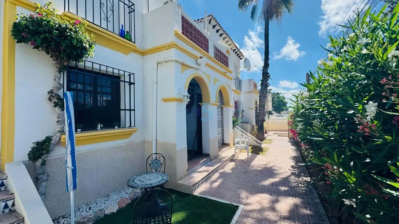 Flat with pool for sale in San Miguel de Salinas, imagen 2