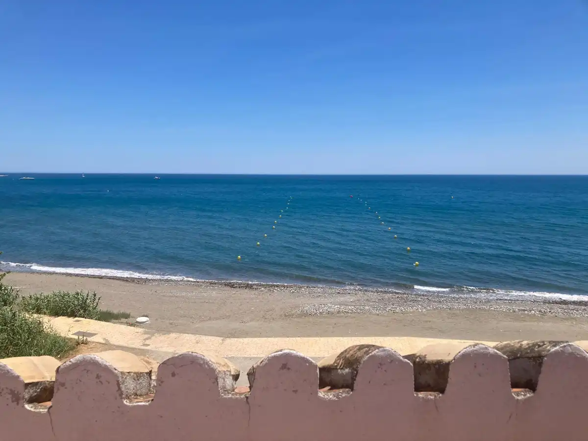 Vista exterior de Casa adosada en venta en Estepona con Aire acondicionado, Terraza y Amueblado